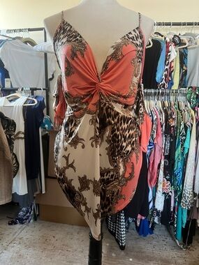 Venus Coral & Cream Twist-Front Printed Spaghetti Strap Cami peekaboo shoulder